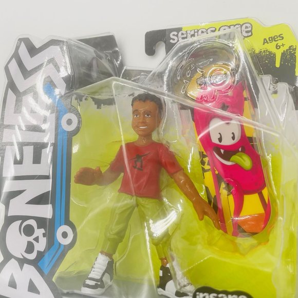 #Boneless Super Charged Skaetboarding Motorized Booker Action Figure - Picture 4 of 4